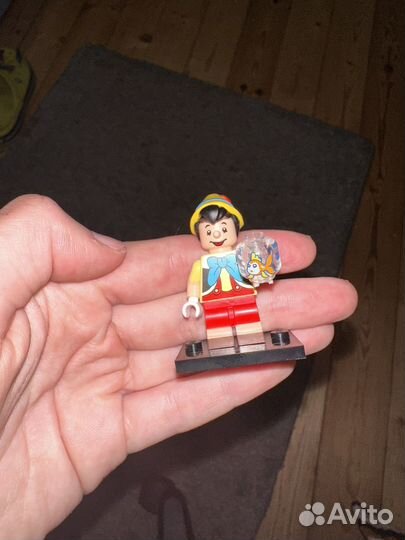 Lego минифигурка пинокио disney 100