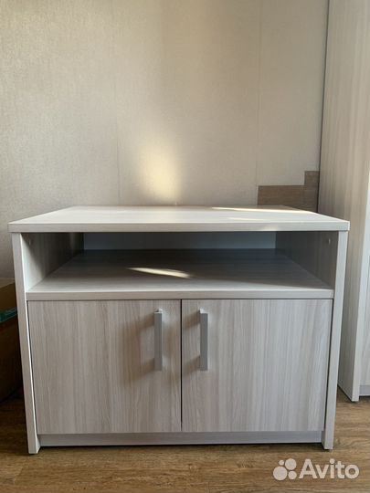 Тумба для оргтехники