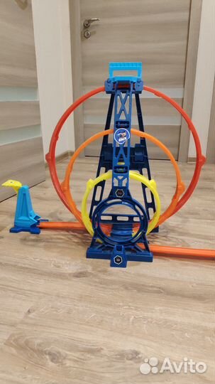 Трек хот вилс hot wheels Тройная петля