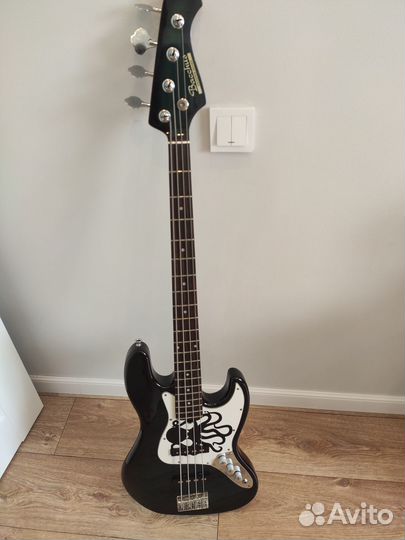 Бас гитара Bacchus bjb4 2003 г