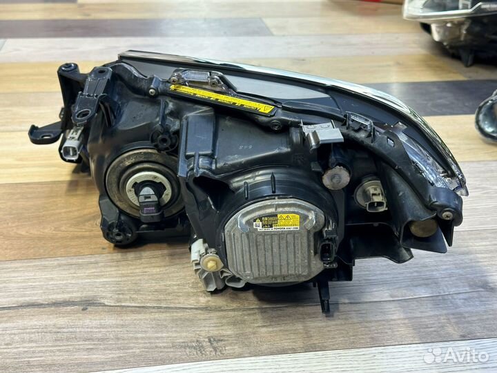 Фара Toyota Camry v55