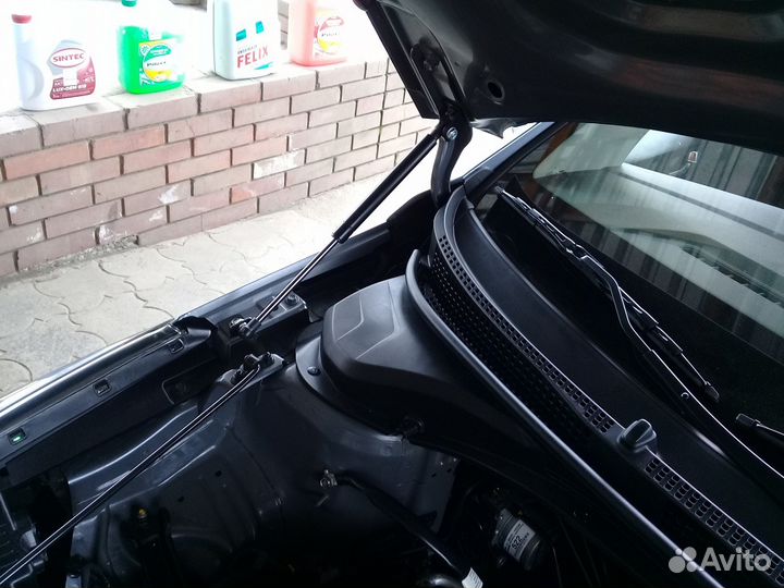 Упоры капота Hyundai Solaris (2017-н.в.)