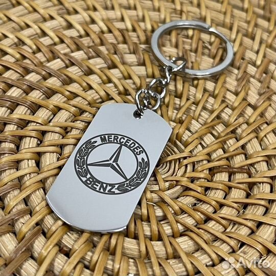 Брелок для ключей автомобили