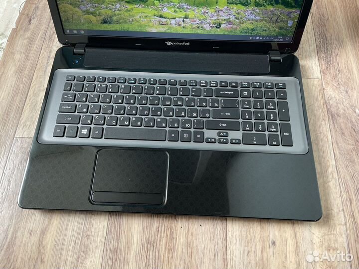 Packard Bell 17 дюймов/Core i3/8gb