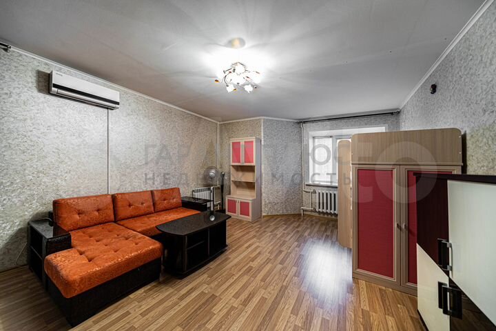 2-к. квартира, 76 м², 6/10 эт.