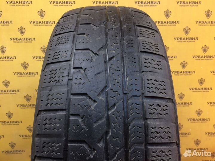 Kumho I'Zen RV Asymmetric 235/65 R17 108H