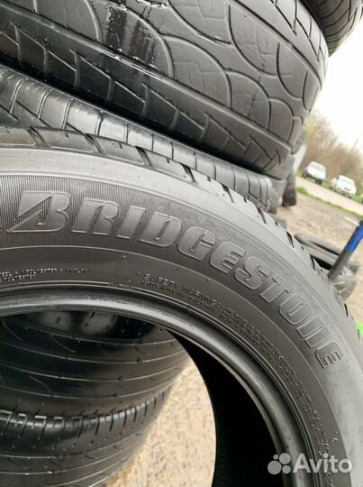 Bridgestone Dueler H/T D687 225/65 R17