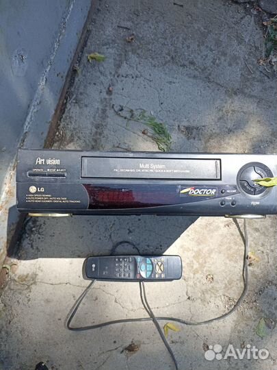 Видеомагнитофон