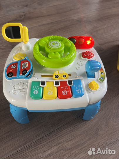 Развивающие игрушки для малышей пакетом