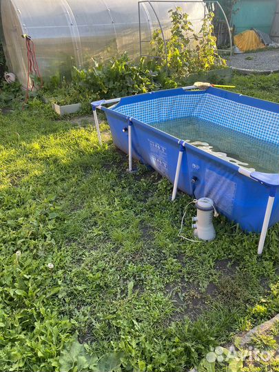 Каркасный бассейн intex