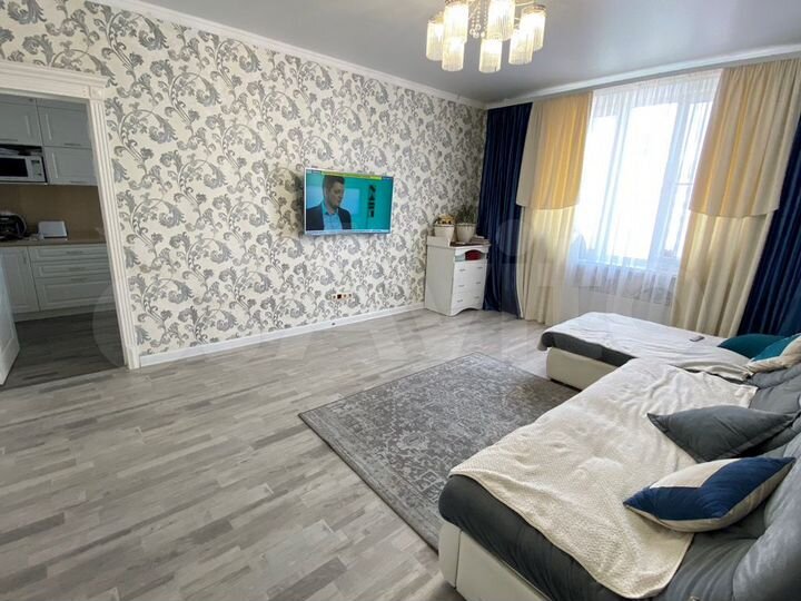 3-к. квартира, 67 м², 15/17 эт.