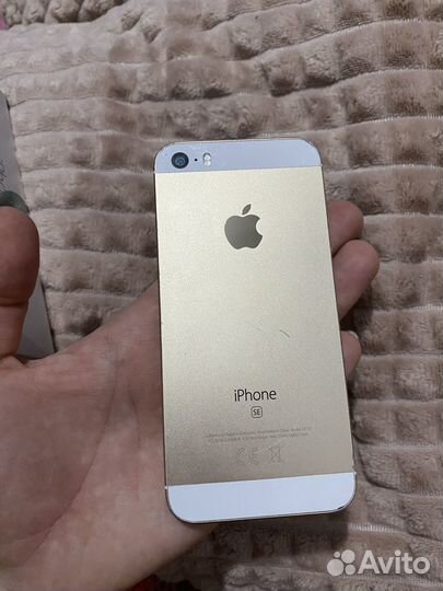 iPhone SE, 32 ГБ