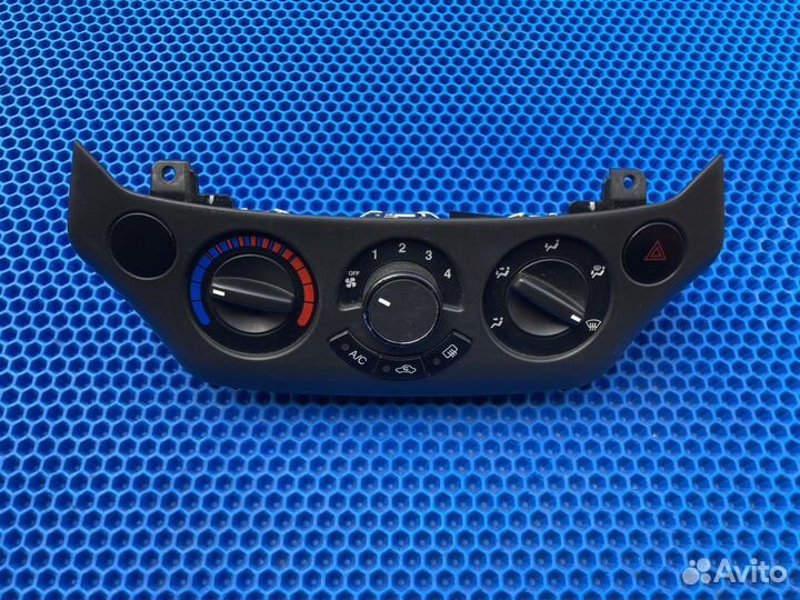 Блок управления отопителя Шевроле Авео Т250