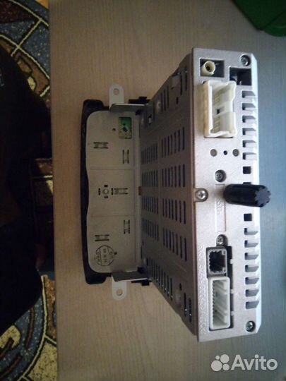 Штатная магнитола renault