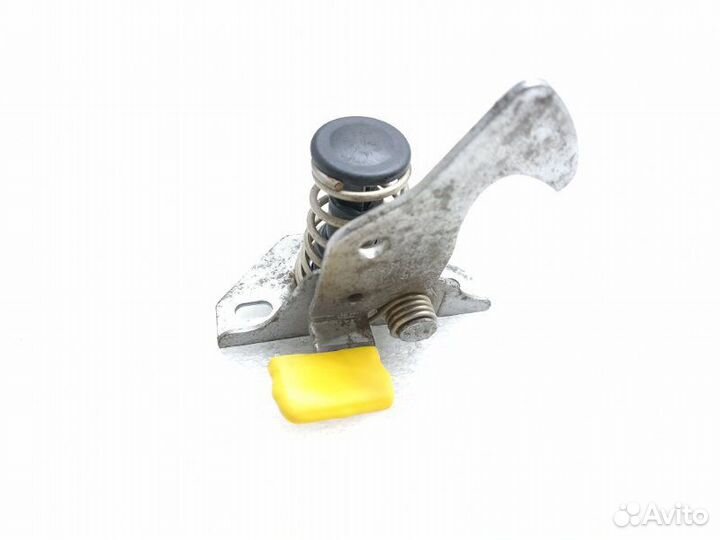 Крюк замка капота Bmw 3-Series E90