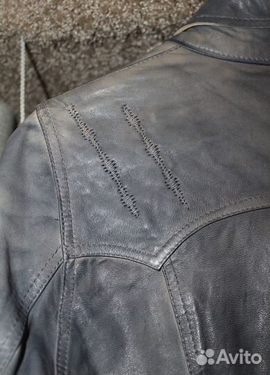 Весенняя куртка женская M