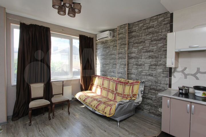 2-к. квартира, 58 м², 1/9 эт.