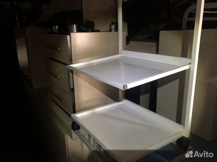 Стеллаж,мойка,стулья,столы