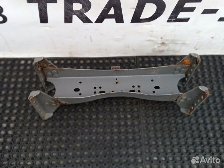 Траверса рамы поперечная