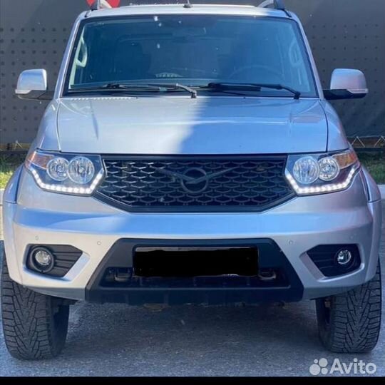 Решётка радиатора на УАЗ патриот