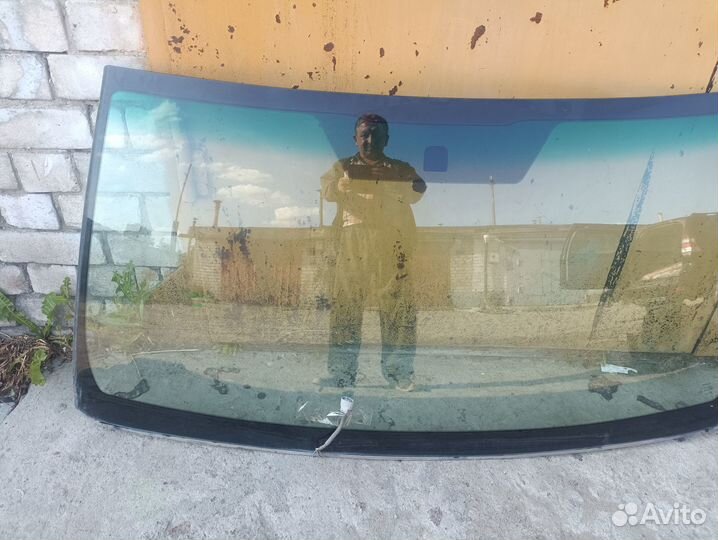 Лобовое стекло Toyota Land Cruiser Prado Е150