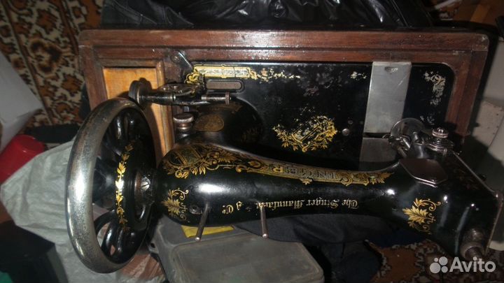 Швейная машина -антиквариат