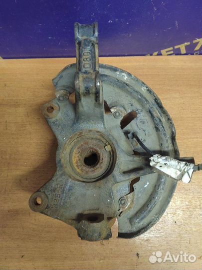 Кулак поворотный правый Renault Fluence L30R K4M