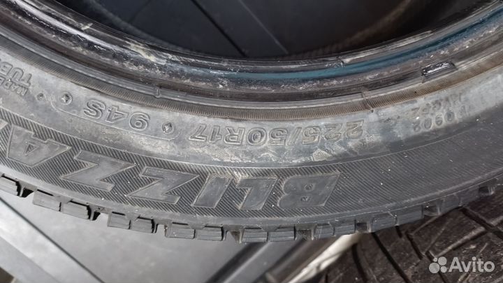 Bridgestone Blizzak Revo GZ 225/50 R17 94S