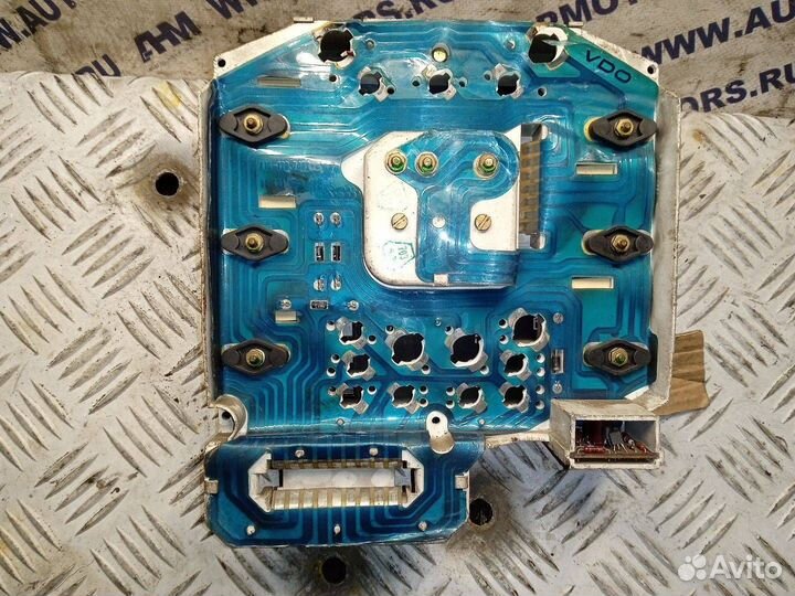 Панель приборов (щиток) Scania 4-Series 1999