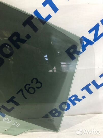 Стекло двери зад прав BMW X3 e83 2.5 ат