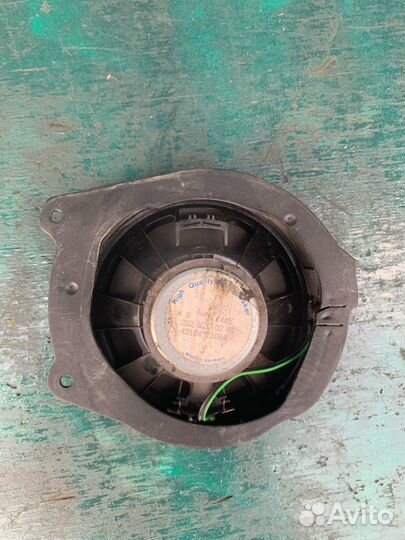 Динамик двери передний правый mercedes W202