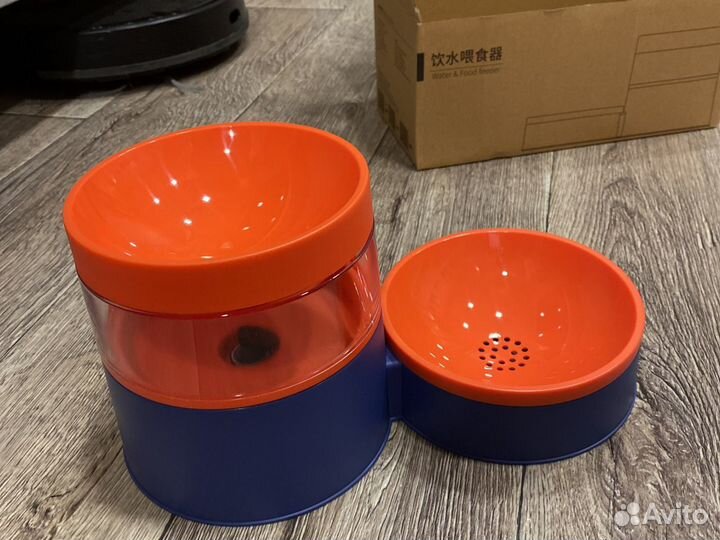 Миска для кошек и собак мелких пород