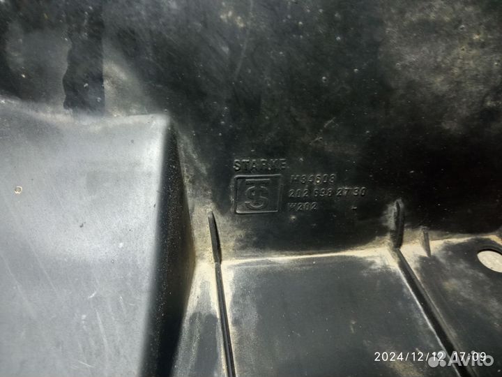 Локер передний левый Mercedes W202