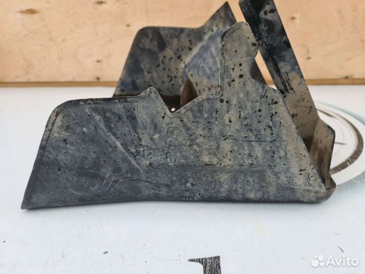 Защита бензонасоса Mercedes W140