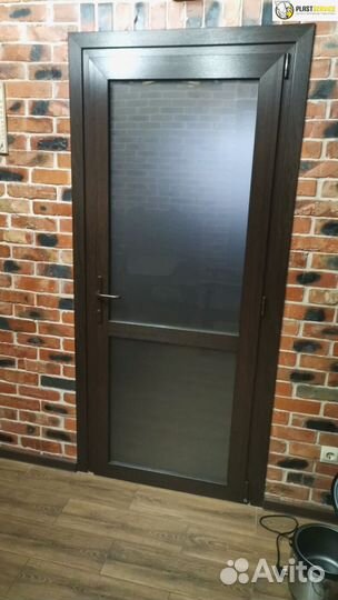 Пластиковые входные двери от производителя, Окна