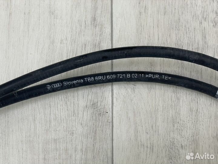 Комплект тросов стояночного тормоза Polo sedan