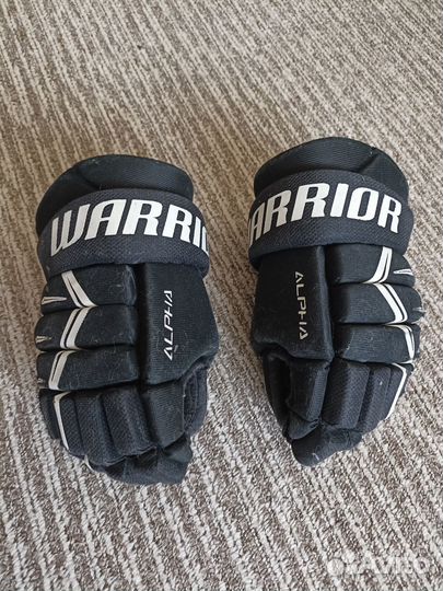 Продам хоккейные краги Warrior