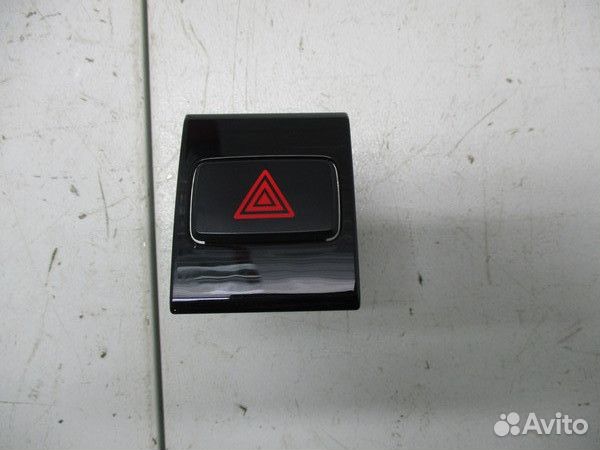 Кнопка аварийной сигнализации Kia Rio 4 FB