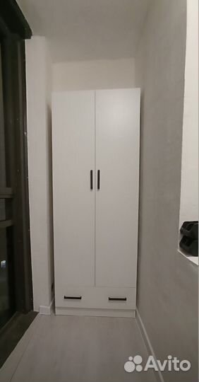 Шкаф белый 80см