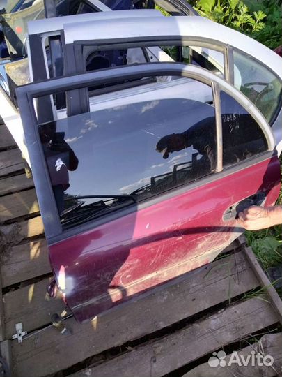 Дверь Митсубиси Галант