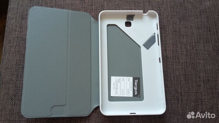 Чехлы для планшета