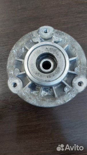 Опора амортизатора Bmw 750Lix F02 N63 4.4I 2009