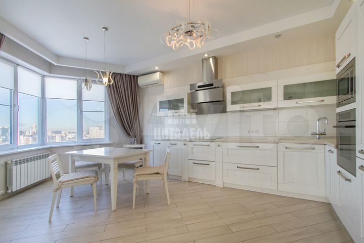 3-к. квартира, 138,5 м², 17/18 эт.