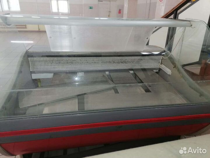 Холодильная витрина бу