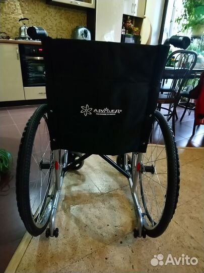 Инвалидная коляска новая