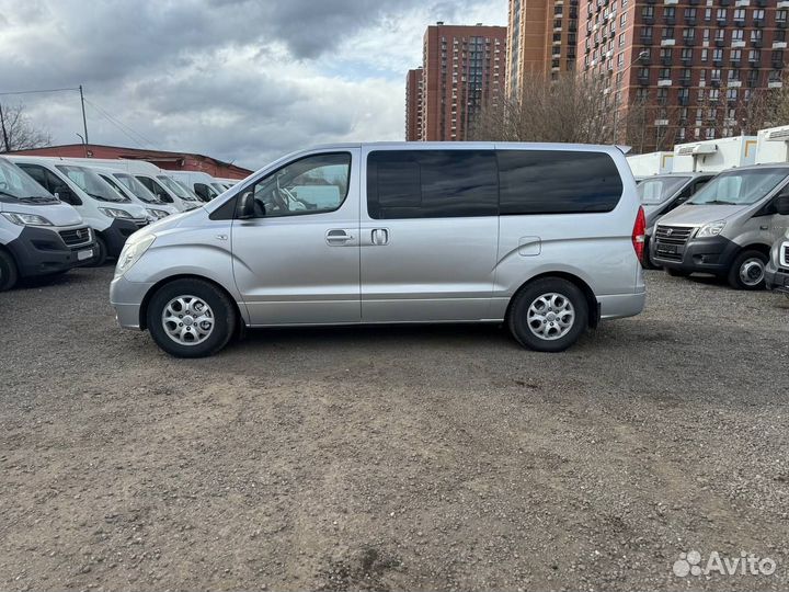 Hyundai Grand Starex микроавтобус, 2010