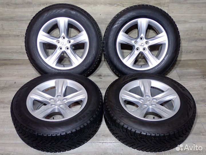 Комплект оригинальных R18 колес на Lexus RX