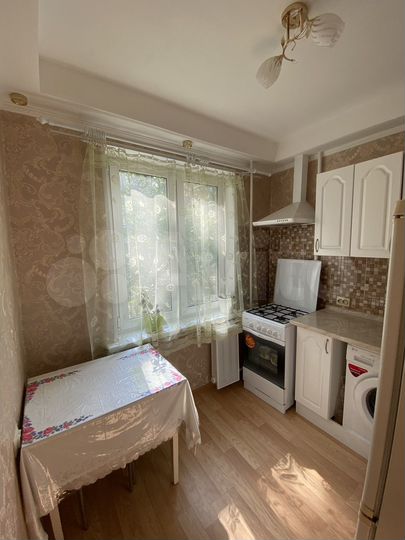 2-к. квартира, 48 м², 2/5 эт.