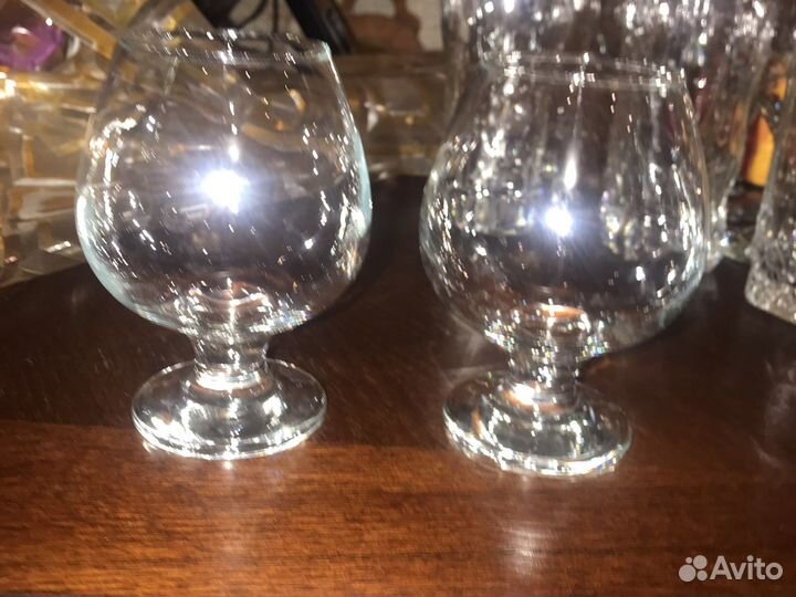 Бокалы, стаканы, фужеры