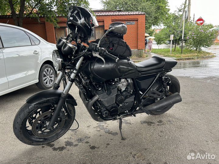 Yamaha XJR 1200